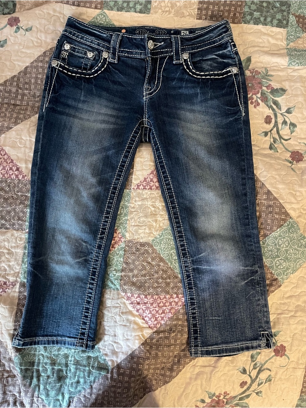 Women’s Miss Me Capris Size 26!